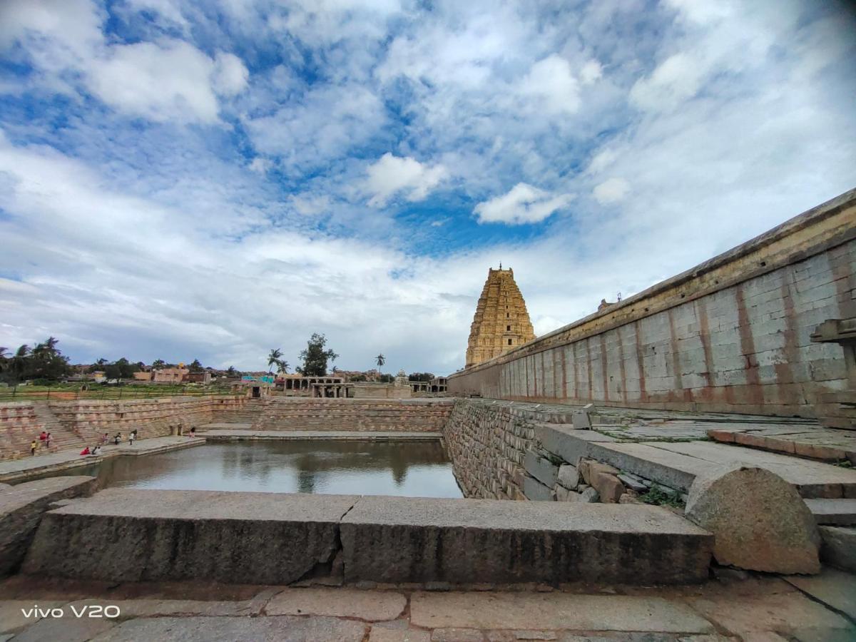 Srinivasa Homestay Hampi Exteriör bild