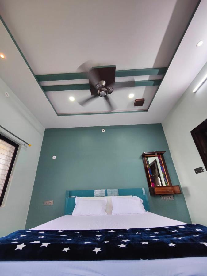 Srinivasa Homestay Hampi Exteriör bild