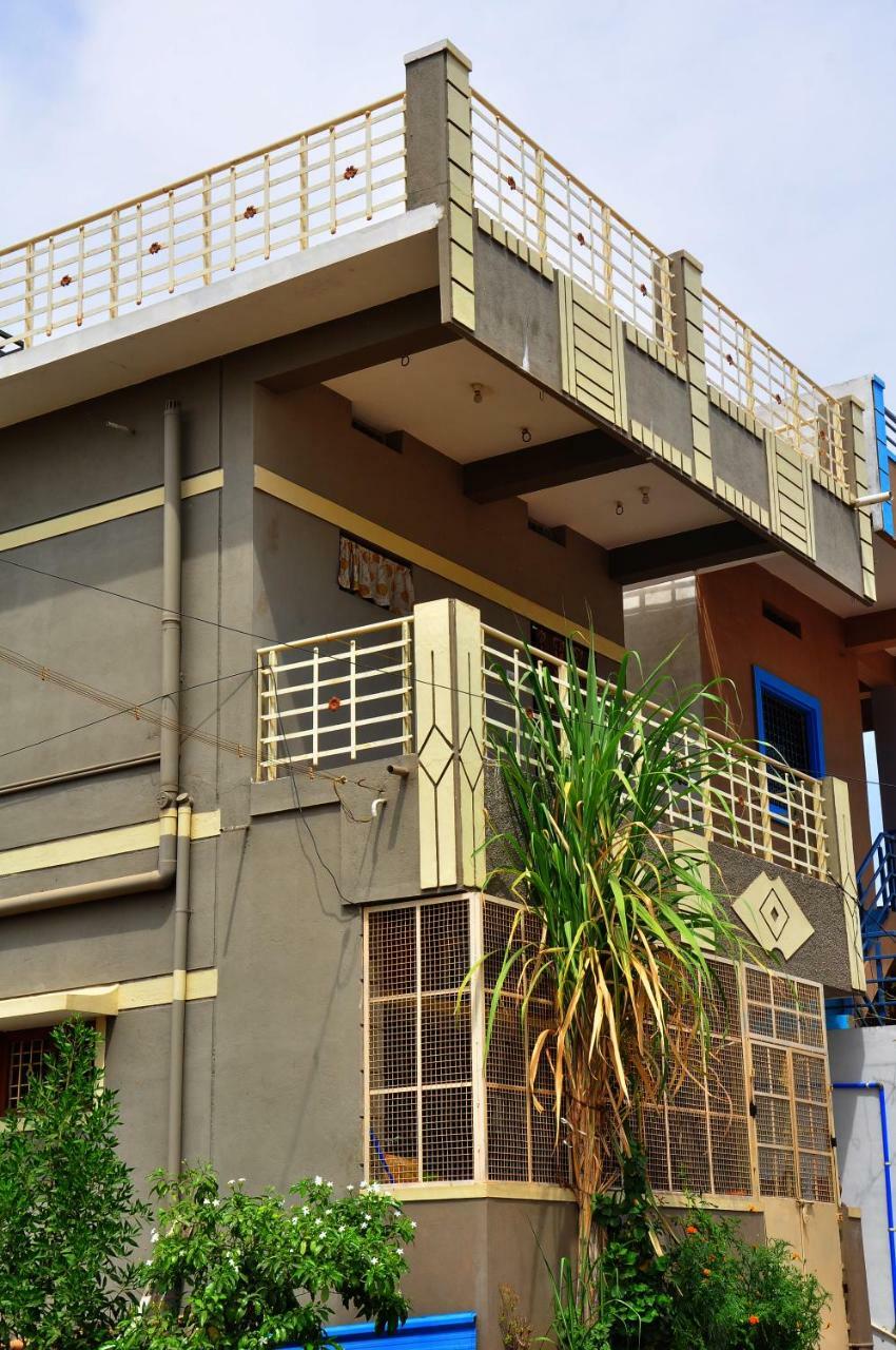 Srinivasa Homestay Hampi Exteriör bild